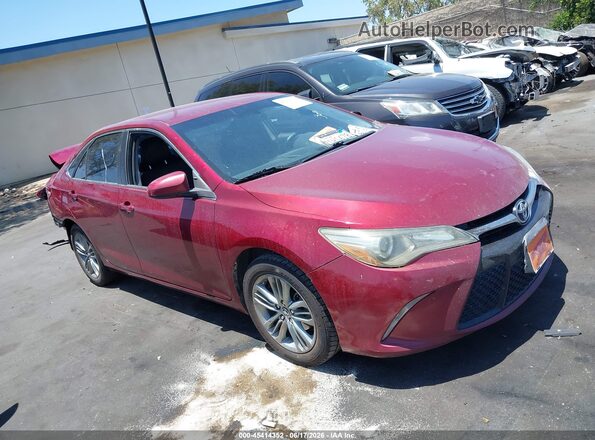 4T1BF1FK2GU595177 2016 TOYOTA CAMRY Red Widok wnętrza 360 stopni