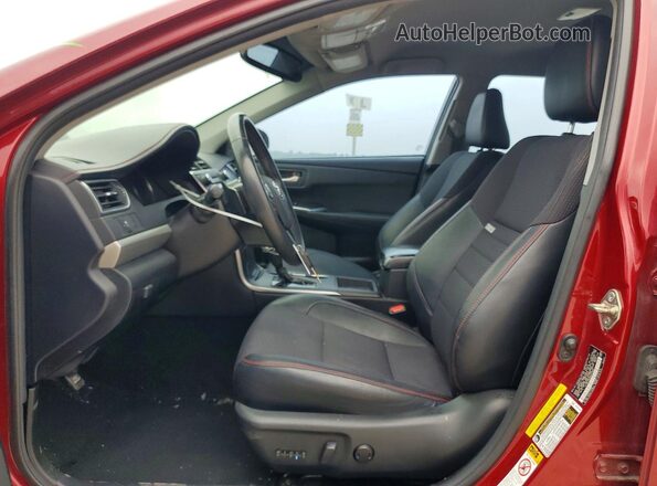 4T1BF1FK2GU613662 2016 TOYOTA CAMRY Maroon Vista interior delantera