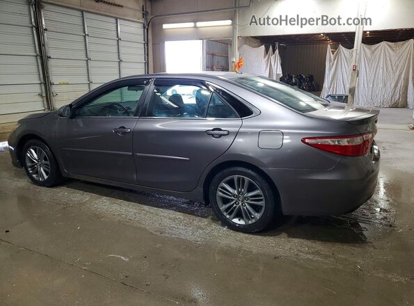 4T1BF1FK2HU366273 2017 TOYOTA CAMRY Gray Tył lewy