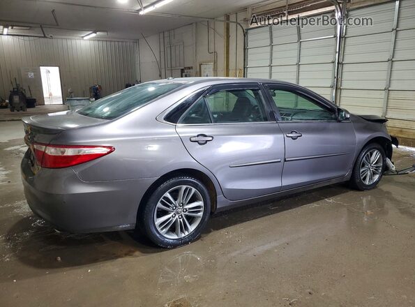 4T1BF1FK2HU366273 2017 TOYOTA CAMRY Gray Tył prawy