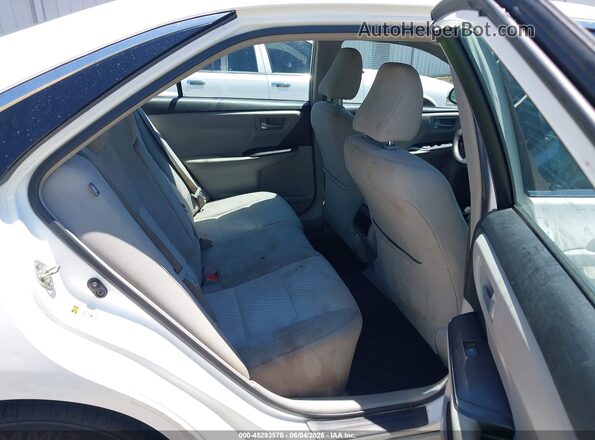 4T1BF1FK2HU404844 2017 TOYOTA CAMRY White 