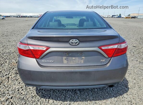 4T1BF1FK2HU687827 2017 TOYOTA CAMRY Gray Vista trasera