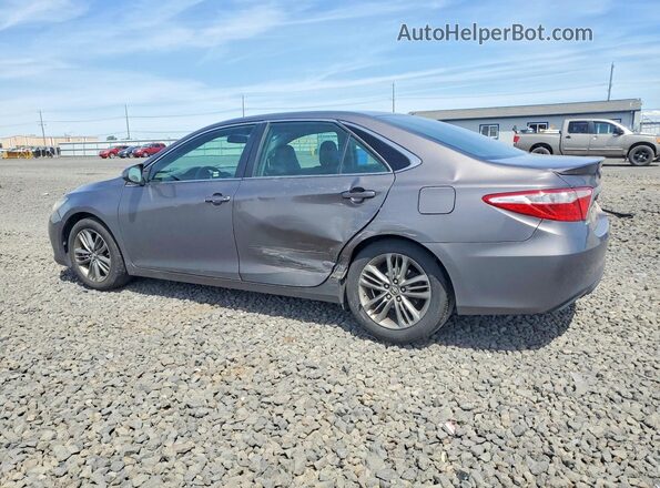 4T1BF1FK2HU687827 2017 TOYOTA CAMRY Gray Trasero izquierdo