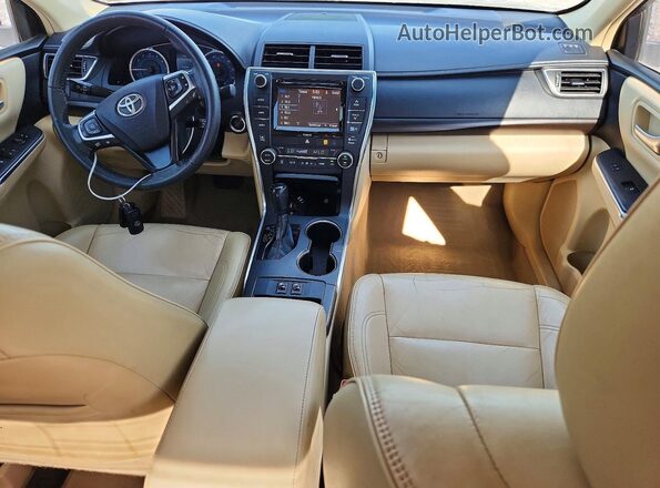 4T1BF1FK2HU774367 2017 TOYOTA CAMRY White 
