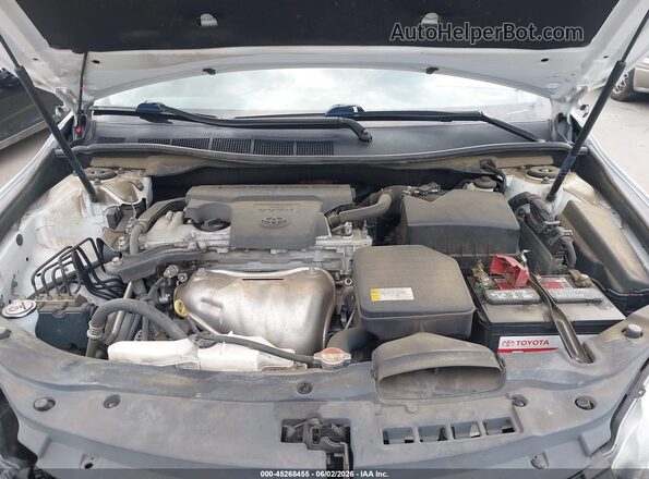 4T1BF1FK3GU133730 2016 TOYOTA CAMRY White Rear view