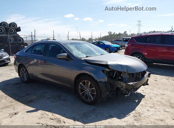4T1BF1FK3GU135106 2016 TOYOTA CAMRY Gray Widok z przodu