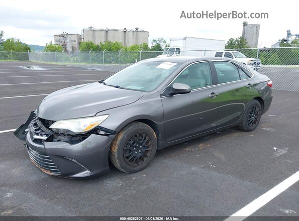 4T1BF1FK3GU203579 2016 TOYOTA CAMRY Gray წინა მარცხენა ხედი სამი მეოთხედიდან