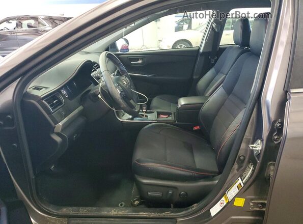 4T1BF1FK3GU216073 2016 TOYOTA CAMRY Gray Front interior view