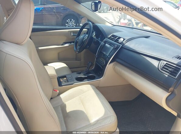 4T1BF1FK3GU596192 2016 TOYOTA CAMRY Белый Вид салона спереди
