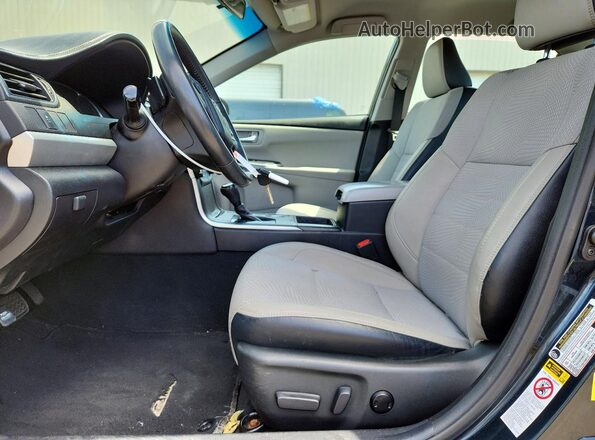 4T1BF1FK3HU331693 2017 TOYOTA CAMRY Black Вид салону спереду