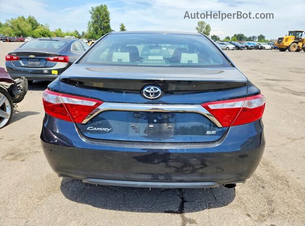 4T1BF1FK3HU331693 2017 TOYOTA CAMRY Black Вид ззаду