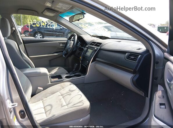 4T1BF1FK3HU414671 2017 TOYOTA CAMRY Gray Սալոնի դիմացի տեսք