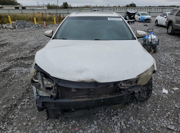 4T1BF1FK3HU435813 2017 TOYOTA CAMRY White Widok z przodu
