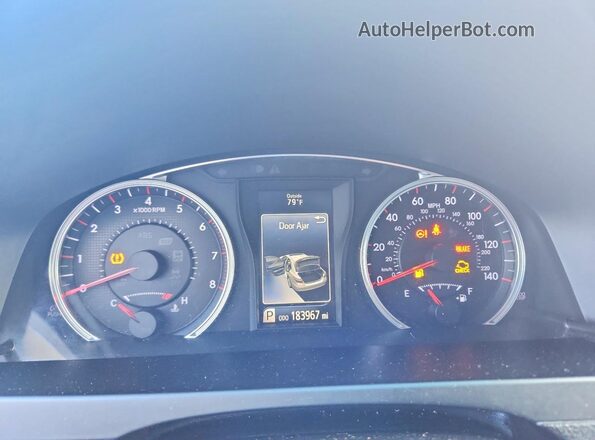 4T1BF1FK3HU641875 2017 TOYOTA CAMRY Бордовый Вид щитка приборов