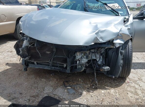 4T1BF1FK4GU141223 2016 TOYOTA CAMRY Серебряный Вид спереди