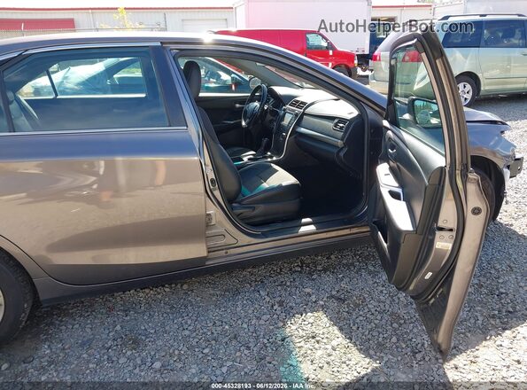 4T1BF1FK4GU176893 2016 TOYOTA CAMRY Gray Vista interior delantera