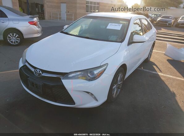 4T1BF1FK4GU234064 2016 TOYOTA CAMRY White Front left