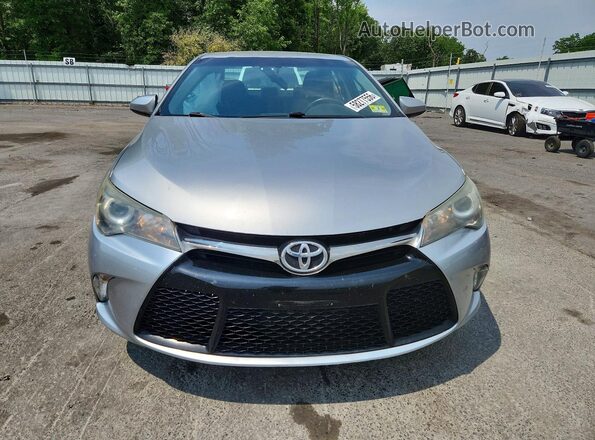 4T1BF1FK4GU527348 2016 TOYOTA CAMRY Silver Դիմացի տեսք