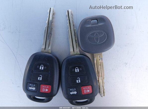 4T1BF1FK4GU554324 2016 TOYOTA CAMRY Blue Вид панелі приладів
