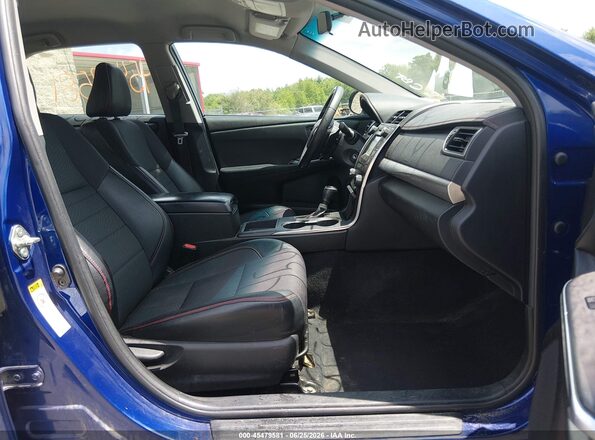 4T1BF1FK4GU569812 2016 TOYOTA CAMRY Blue Front interior view