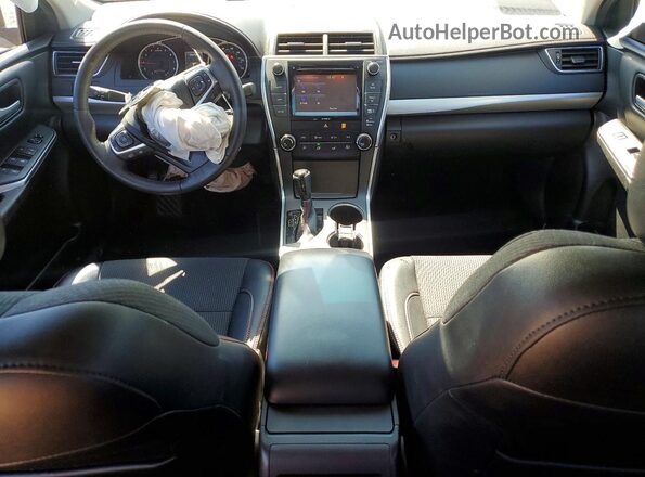4T1BF1FK4HU325899 2017 TOYOTA CAMRY Синий Вид панели приборов
