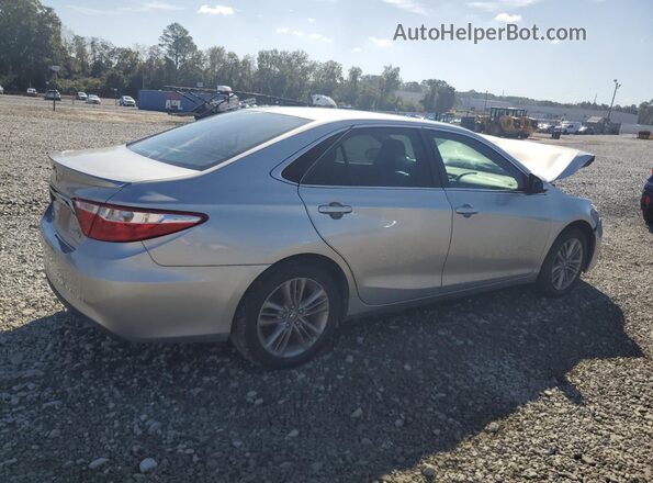 4T1BF1FK4HU339592 2017 TOYOTA CAMRY Silver 