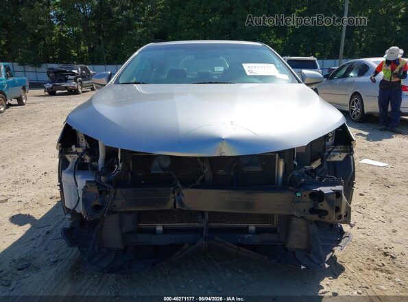 4T1BF1FK4HU351290 2017 TOYOTA CAMRY Серебряный Вид задней части салона