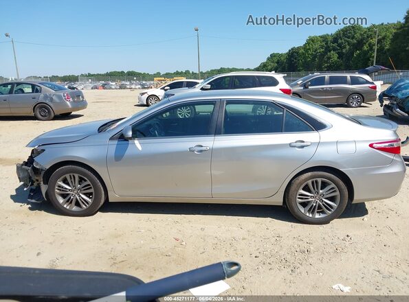 4T1BF1FK4HU351290 2017 TOYOTA CAMRY Серебряный 