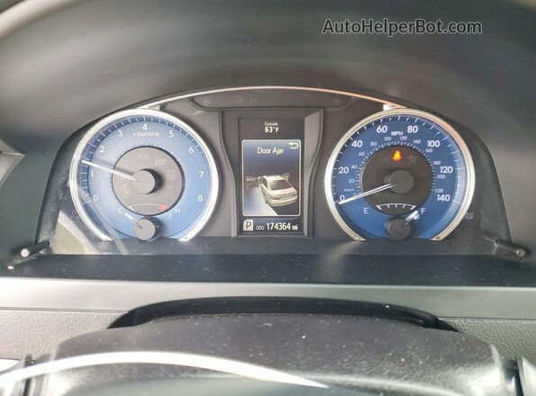 4T1BF1FK4HU398559 2017 TOYOTA CAMRY Белый Вид щитка приборов