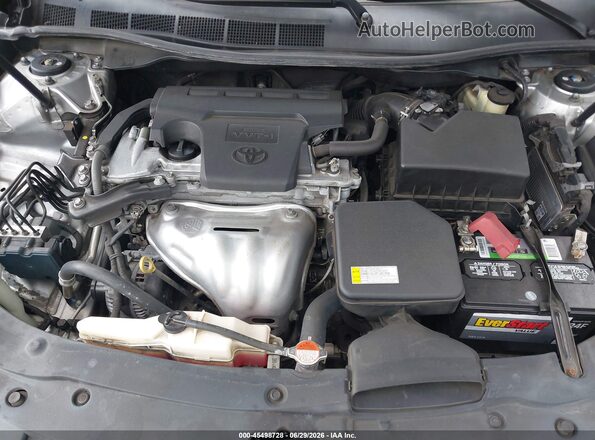 4T1BF1FK5GU141375 2016 TOYOTA CAMRY Silver Вид ззаду