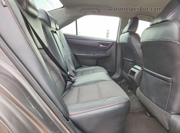 4T1BF1FK5HU346552 2017 TOYOTA CAMRY Серый Вид задних сидений