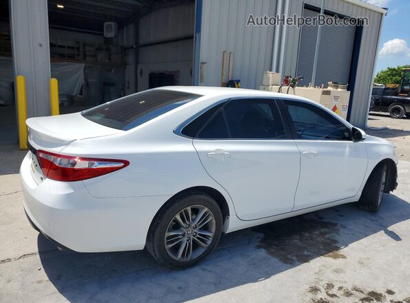 4T1BF1FK5HU358359 2017 TOYOTA CAMRY White უკანა მარჯვენა