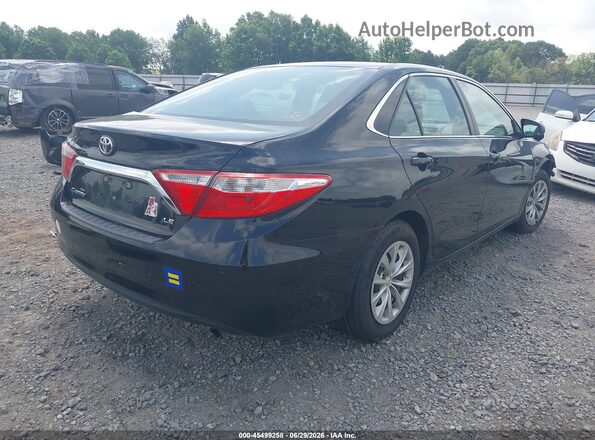 4T1BF1FK5HU403140 2017 TOYOTA CAMRY Black Trasero derecho