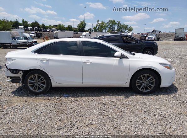 4T1BF1FK5HU733280 2017 TOYOTA CAMRY White Սալոնի 360 աստիճան տեսք
