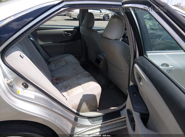 4T1BF1FK6GU999566 2016 TOYOTA CAMRY Silver VIN կոդի պիտակի տեսք