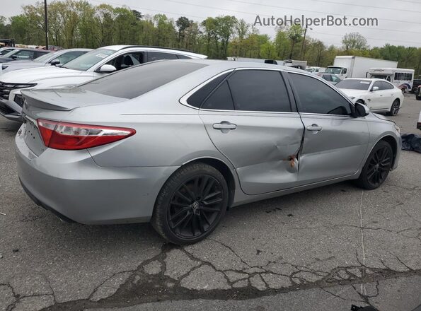 4T1BF1FK6HU371699 2017 TOYOTA CAMRY Silver 