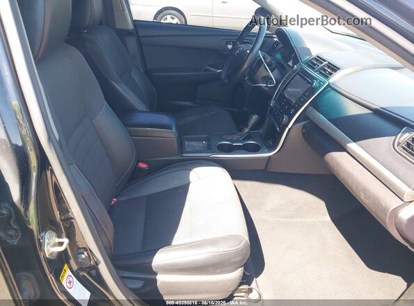 4T1BF1FK6HU375672 2017 TOYOTA CAMRY Black Front interior view