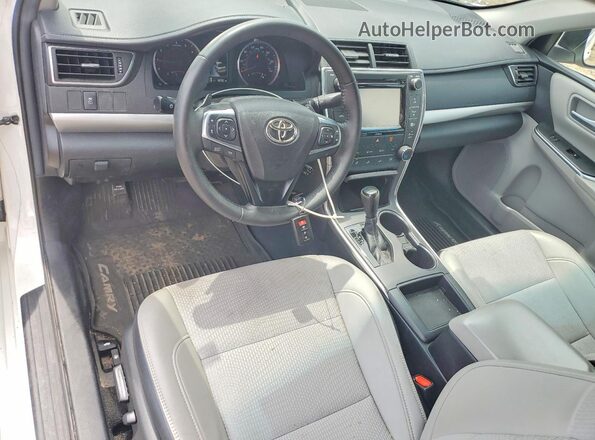 4T1BF1FK6HU413367 2017 TOYOTA CAMRY White 