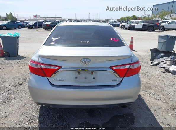 4T1BF1FK6HU653910 2017 TOYOTA CAMRY Silver 