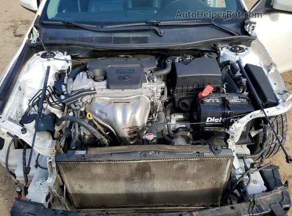 4T1BF1FK7GU159571 2016 TOYOTA CAMRY Белый Вид задней части салона