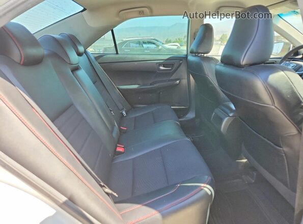 4T1BF1FK7HU414432 2017 TOYOTA CAMRY White Rear seats view