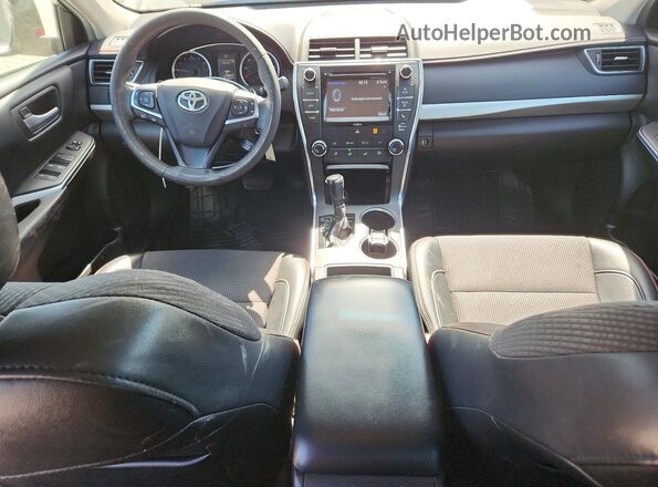 4T1BF1FK7HU414432 2017 TOYOTA CAMRY White Dashboard view