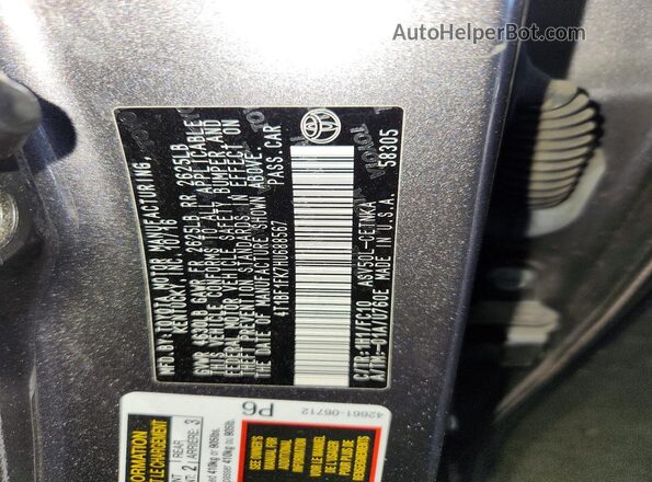4T1BF1FK7HU688567 2017 TOYOTA CAMRY Серый Вид наклейки с VIN-кодом