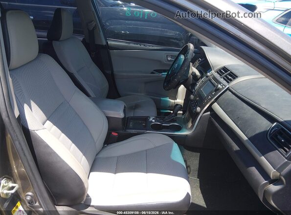 4T1BF1FK8GU198556 2016 TOYOTA CAMRY Серый Вид салона спереди