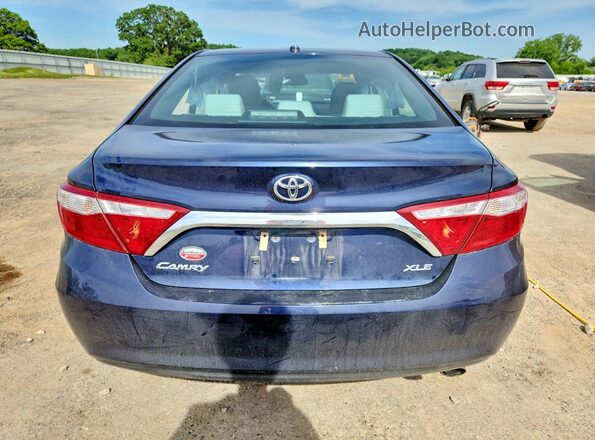 4T1BF1FK8HU637689 2017 TOYOTA CAMRY Blue 