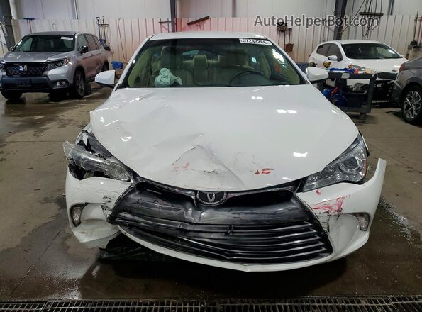 4T1BF1FK8HU773370 2017 TOYOTA CAMRY White Vista frontal