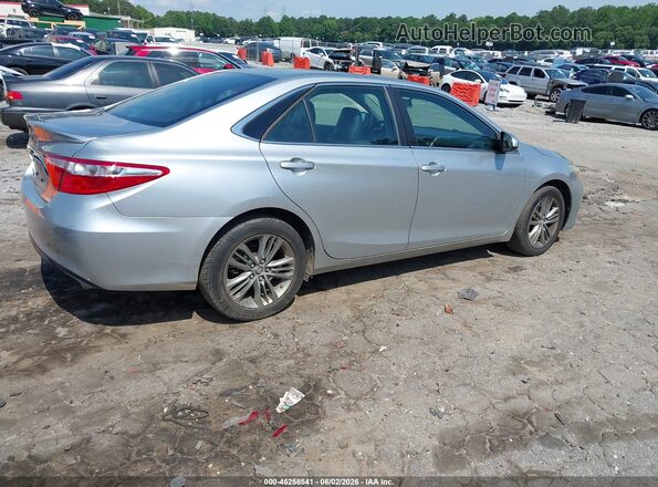 4T1BF1FK9GU549913 2016 TOYOTA CAMRY Silver Задня права чверть