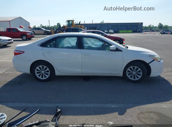 4T1BF1FK9GU568042 2016 TOYOTA CAMRY White 