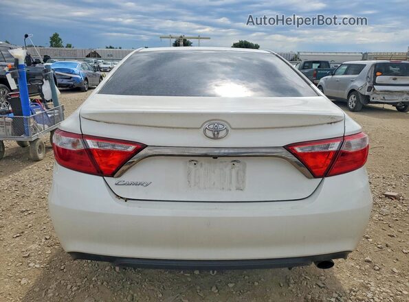 4T1BF1FKXGU133207 2016 TOYOTA CAMRY White Հետևի տեսք