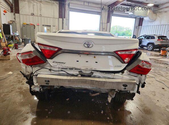 4T1BF1FKXGU561911 2016 TOYOTA CAMRY White უკანა ხედი